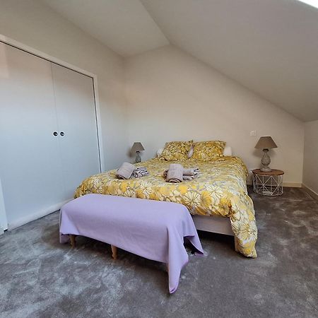 La Chambre Mademoiselle Causeuse Malville Luaran gambar